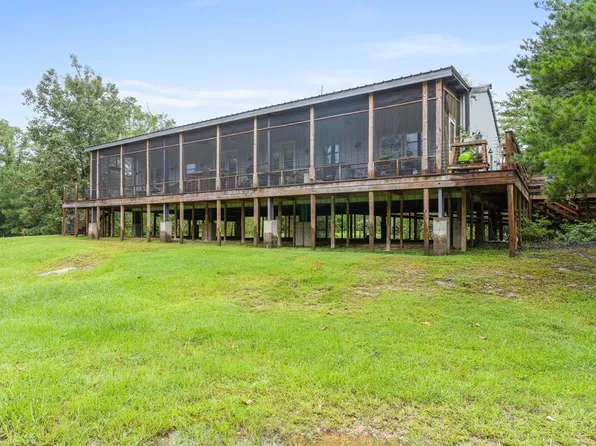 1078 John Amacker Rd, Poplarville, MS 39470