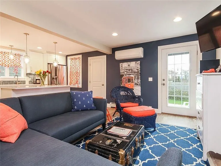 13 Lucas Ave — Photo 4