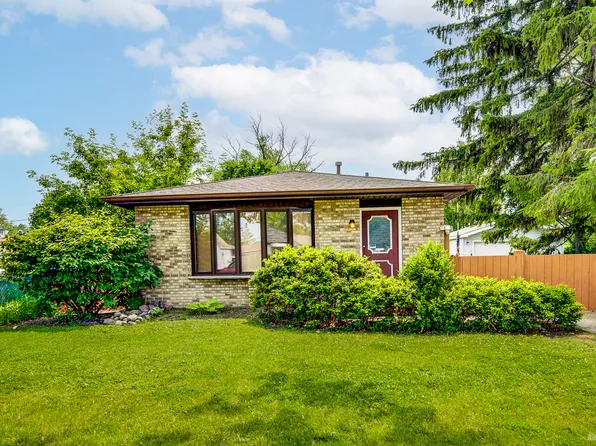 7043 W 73rd St, Chicago, IL 60638