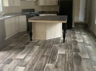 350 Malibu Dr, Fayetteville, GA 30214