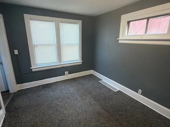 644 Thomas Ave, Saint Paul, MN 55104