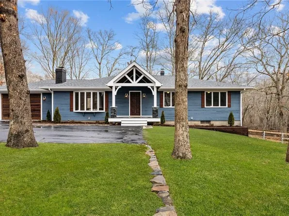 141 Congdon Dr, South Kingstown, RI 02879