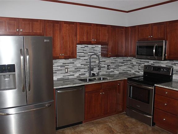 4th image of 10104 Perthshire Cir