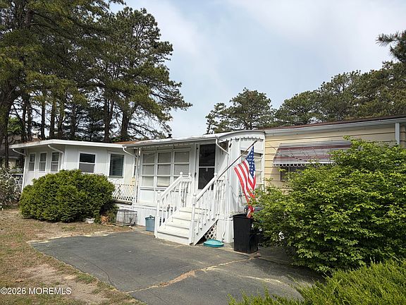 2nd image of 10 Seagull Court