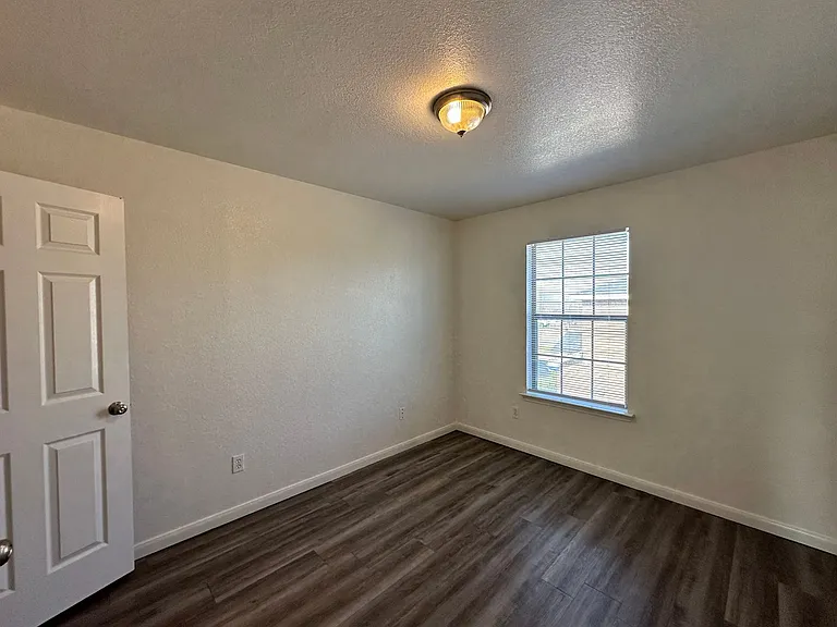 3401 Turner Ave — Photo 21