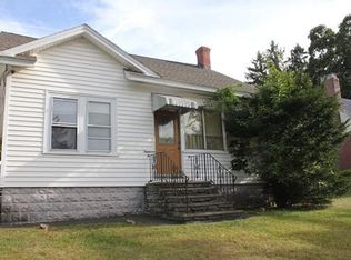 610 Sunderland Rd, Worcester, MA 01604