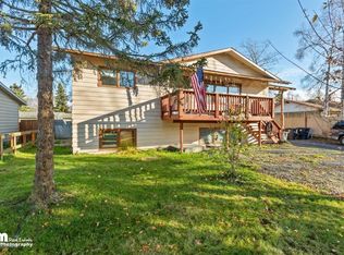 2915 Glacier St, Anchorage, AK 99508