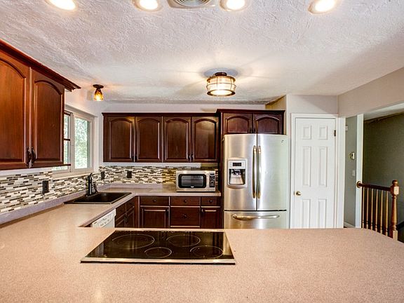 3rd image of 2250 E Cottonwood Cove Ln