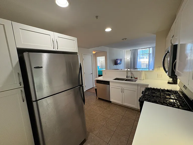530 K St #711 — Photo 9