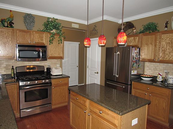 3rd image of 13557 Yellow Pine Dr
