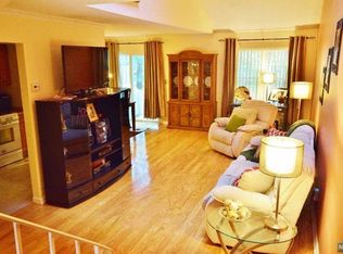 19 Dena Dr #23, Wanaque, NJ 07465