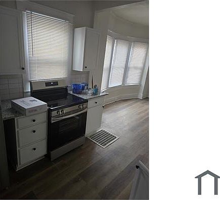4th image of 3018 E 26th St