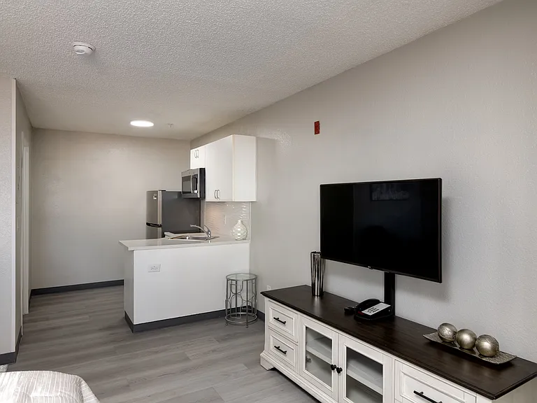 Central Apartments by Avera Living — Photo 22
