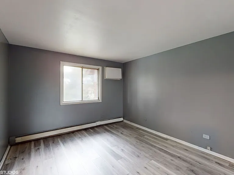 8111 Waterbury Ct — Photo 37