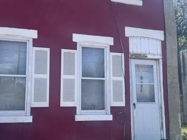 902 Mount Ephraim Ave, Camden, NJ 08103