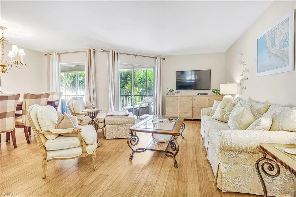 2 bed, 2.0 bath, 1180 sqft, $8,500 — Photo 1