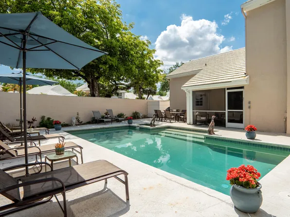 33 Selby Lane, Palm Beach Gardens, FL 33418