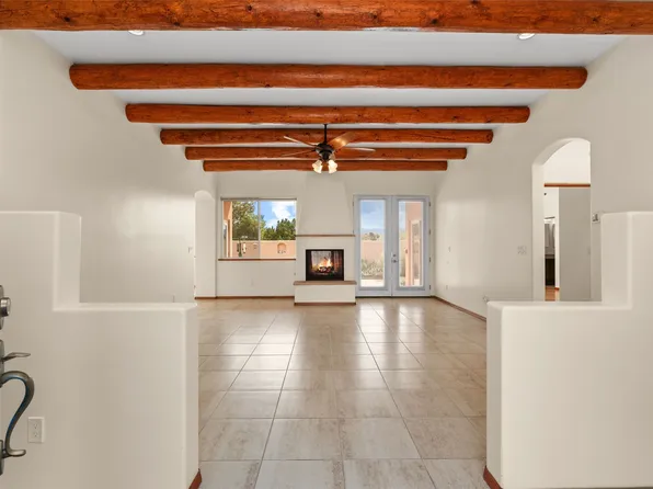 1561 Kachina Ridge Dr, Santa Fe, NM 87507