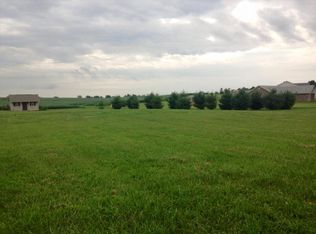 1120 Wallie Clements Rd, Waverly, KY 42462