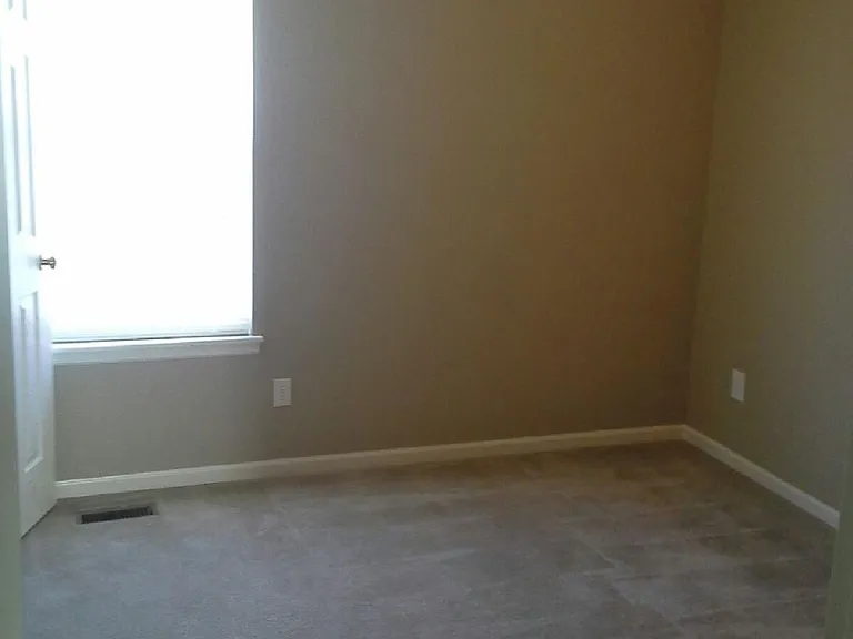936 Witch Hollow St — Photo 9
