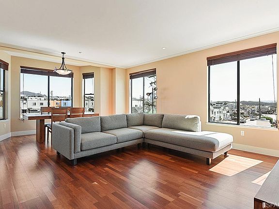 3rd image of 2401 44th Ave Unit 4