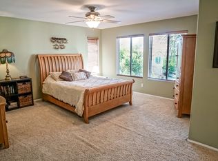 17555 Gladesworth Ln, Canyon Country, CA 91387