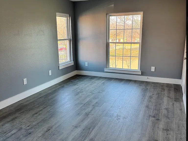 1517 Glen Ave — Photo 4