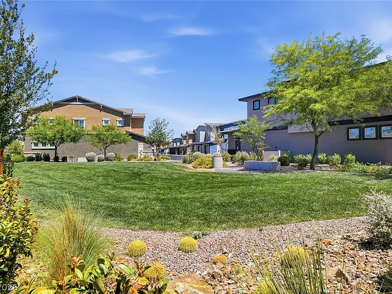 1137 Meadow Sparrow Pl — Photo 62