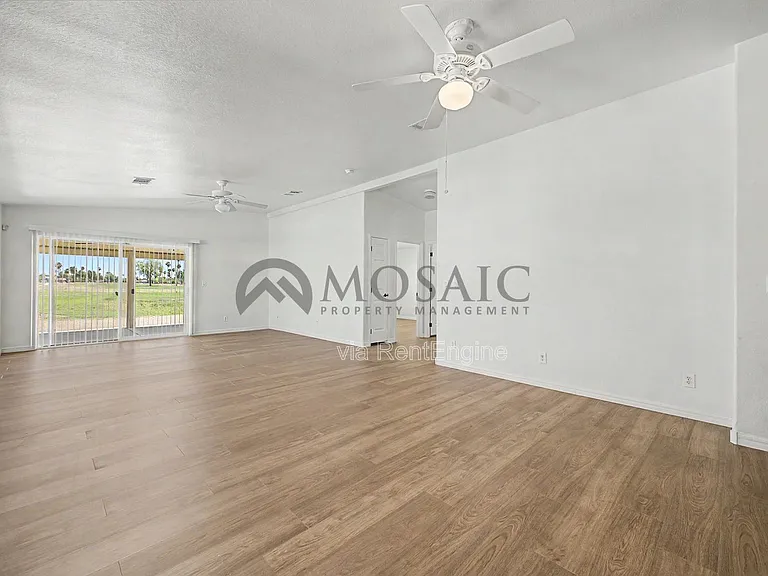 1625 S 74th St — Photo 14
