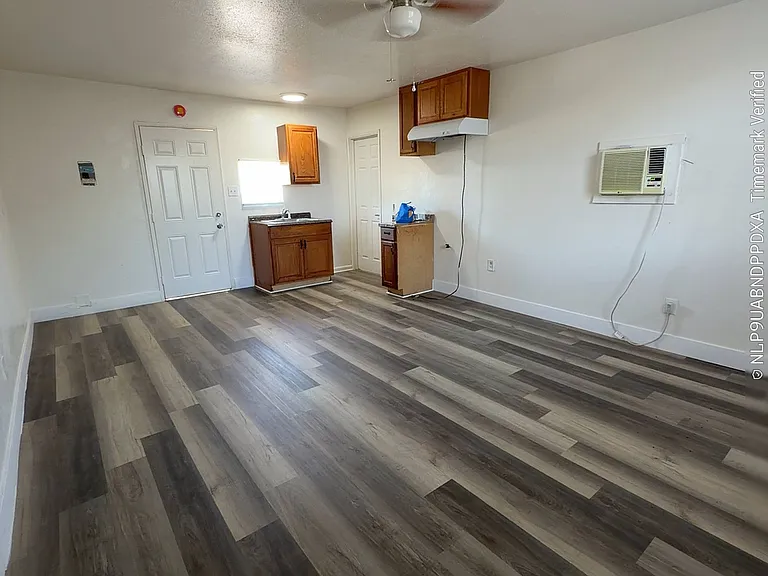 815 S Brown St #B — Photo 1