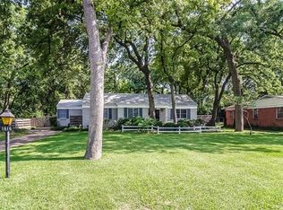1616 W 8th St, Irving, TX 75060