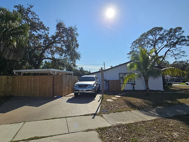 2735 Boca Ciega Dr N — Photo 38