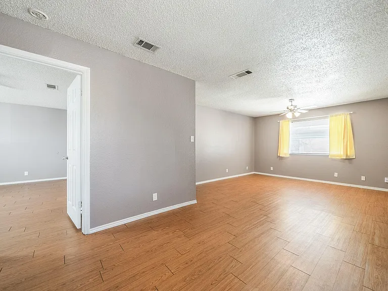 5807 Spring Meadow Rd #B — Photo 10
