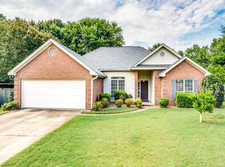 109 Melvina Pl, Prattville, AL 36066