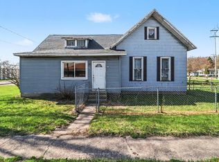 693 Mee St, Manistee, MI 49660