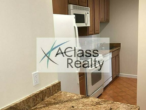 2nd image of 2821 Astoria Blvd Ph 3