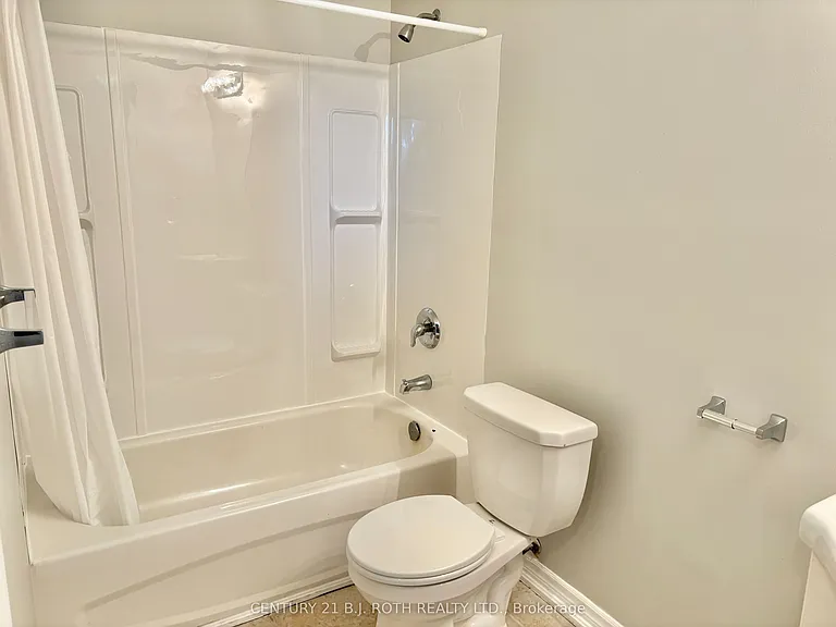 19 Dunlop St W #205 — Photo 11
