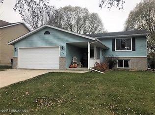 4464 57th St NW, Rochester, MN 55901