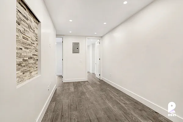 Rented by REZI | media 5