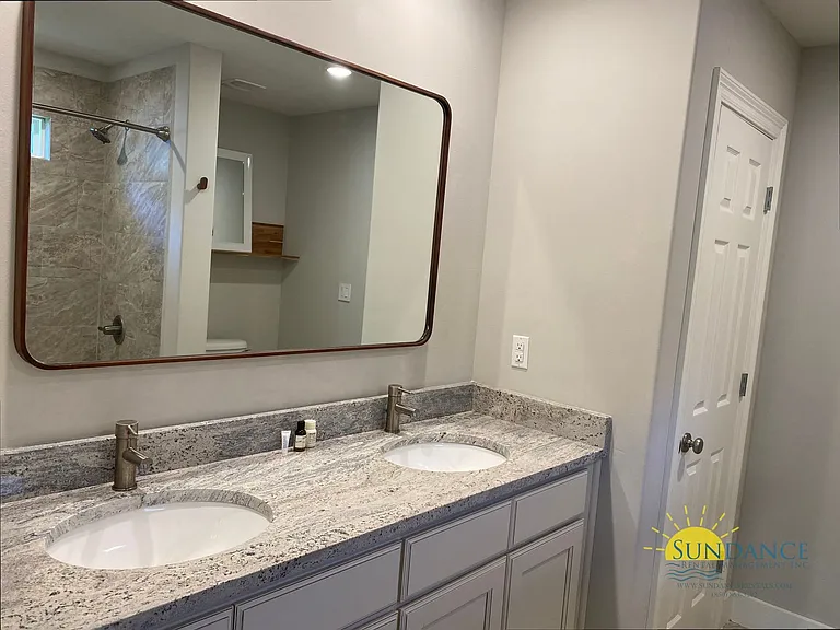 2107 Nina St — Photo 6