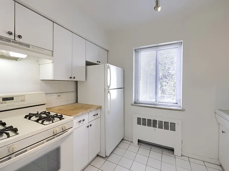 665 N Washington St #7A — Photo 5