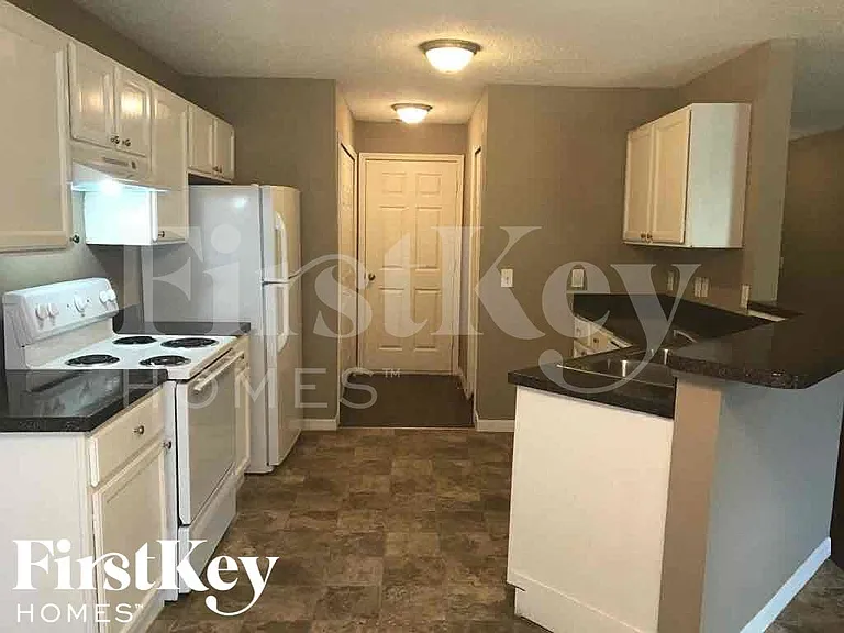 455 Calhoun St — Photo 7