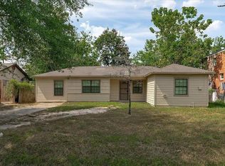 9033 Oak Knoll Ln, Houston, TX 77078