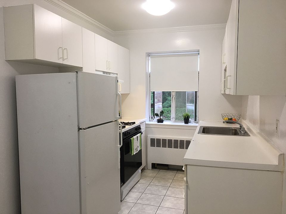 1st image of 74 Saint Paul St #19DC