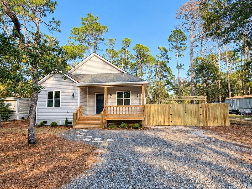 1st image of 142 Redwood Road