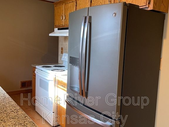 5th image of 16803 NW 76th St