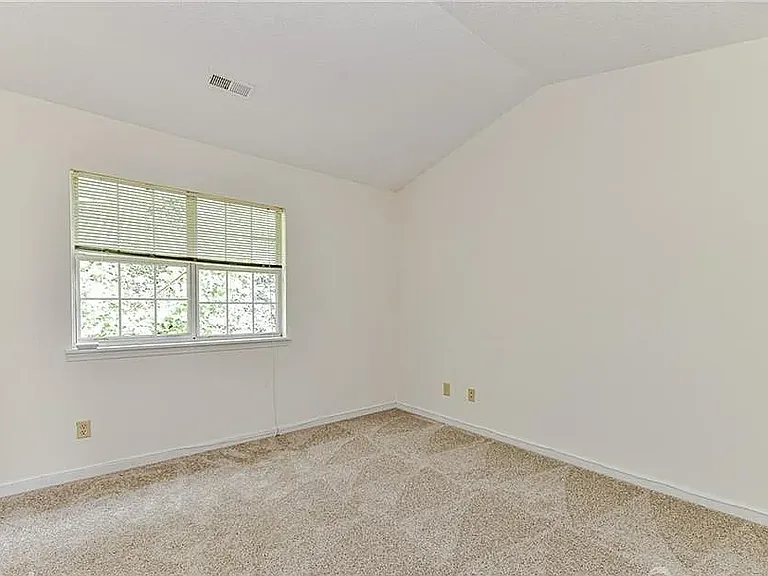 3640 Huyton Ct — Photo 21