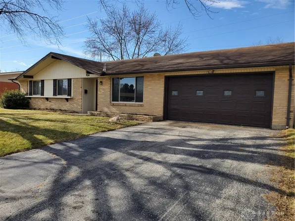 924 Hile Ln, Englewood, OH 45322