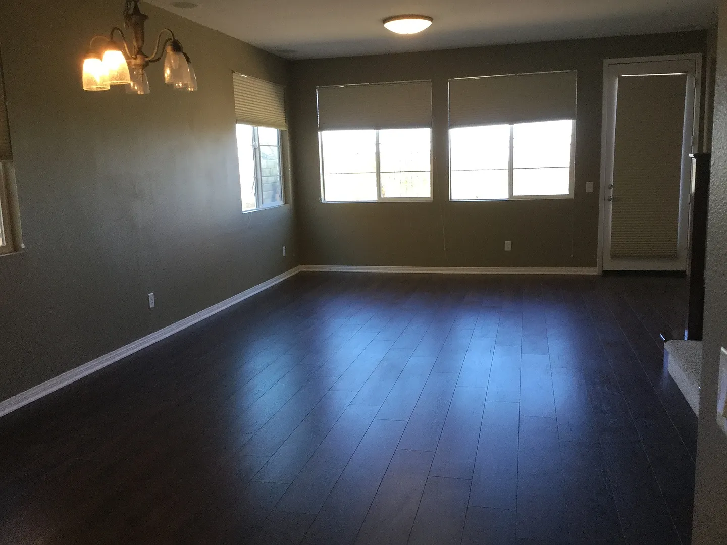 Mariposa 3 Bedroom Townhome with Private Yard and View — Photo 3
