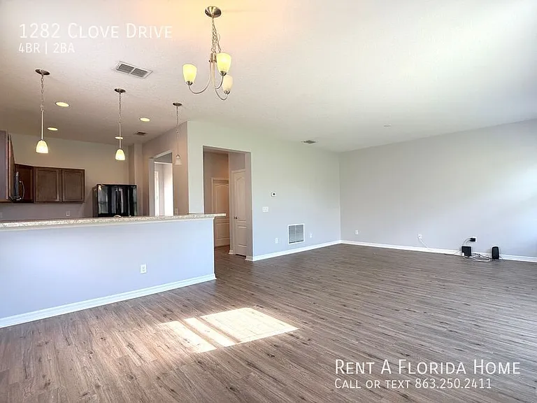 1282 Clove Dr — Photo 21